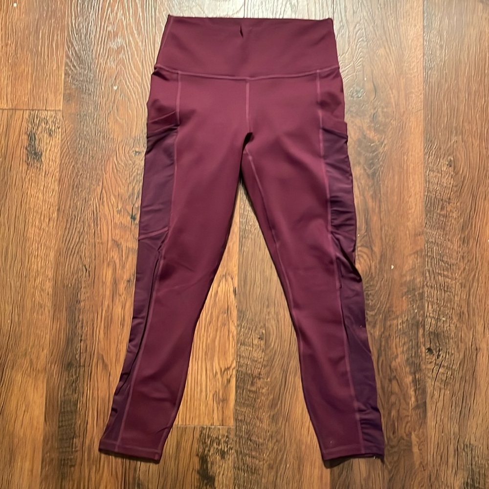 Fabletics leggings powerhold. Cropped
